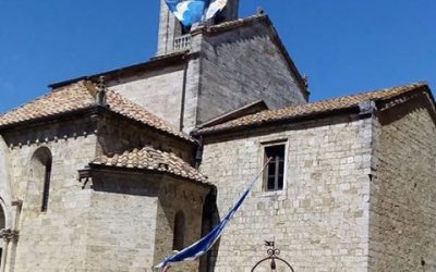 Le bandiere dei Canneti inebriano l’Orcia Wine Festival
