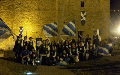 Spettacolo biancazzurro alla Festa medievale del Cassero