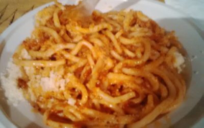 Bandiere in piazza e piatti valdorciani. Lo spettacolo biancazzurro è servito. Domenica 20 maggio