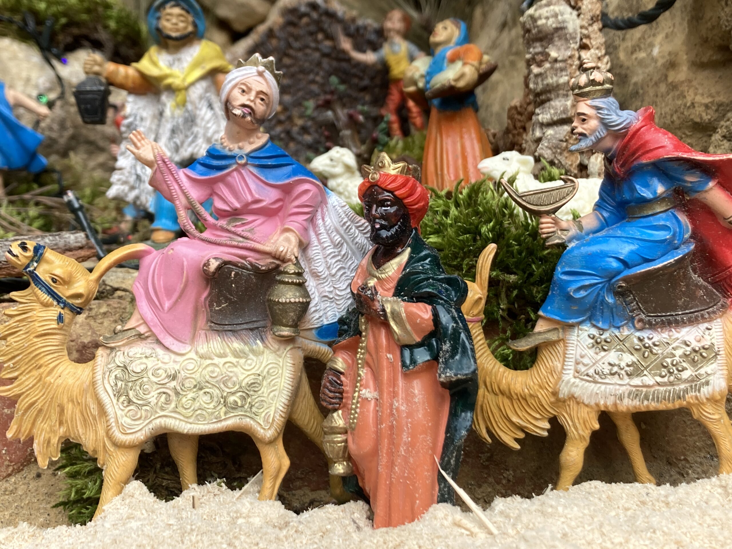 Presepe dei installata nuova statuina del