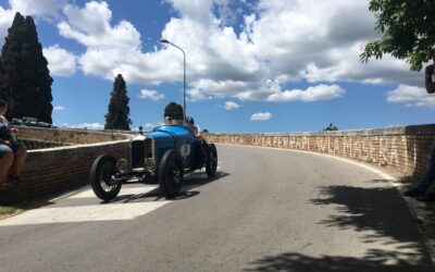 Mille Miglia a San Quirico il venerdì della Festa del Barbarossa. Ma al mattino