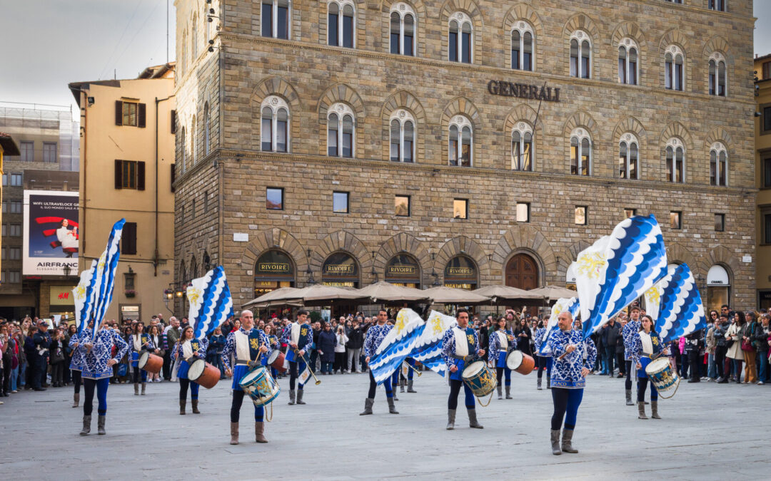 Il Dragone in Piazza della Signoria: venerdì 1 maggio si torna a sbandierare al Trofeo Marzocco
